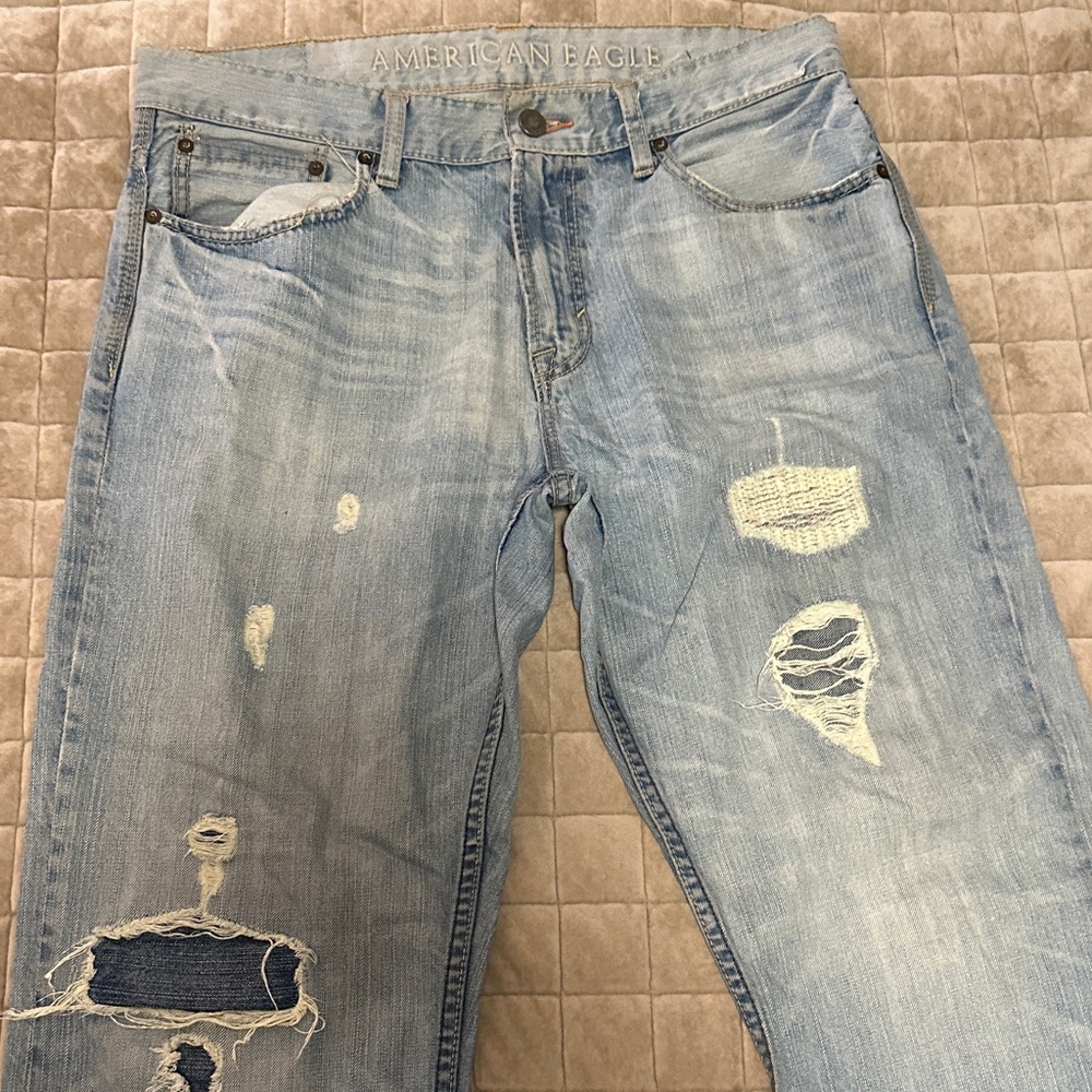 American Eagle Outfitters Men's Distressed Light Blue Jeans
